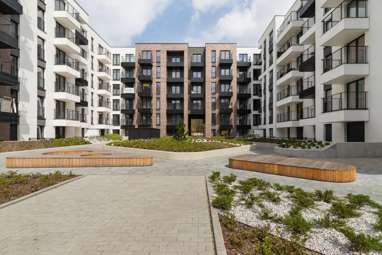 Movie Jacuzzi Apartment At The Main Station By Noclegi Renters Krasków Exterior foto